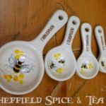 ceramic measuring spoons-honey bees